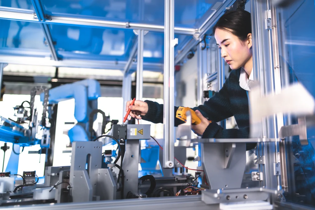 Woman using a MES System